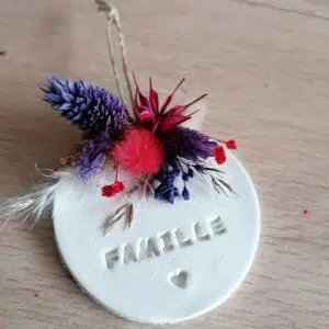 medaillon-fleurs-sechees-famille